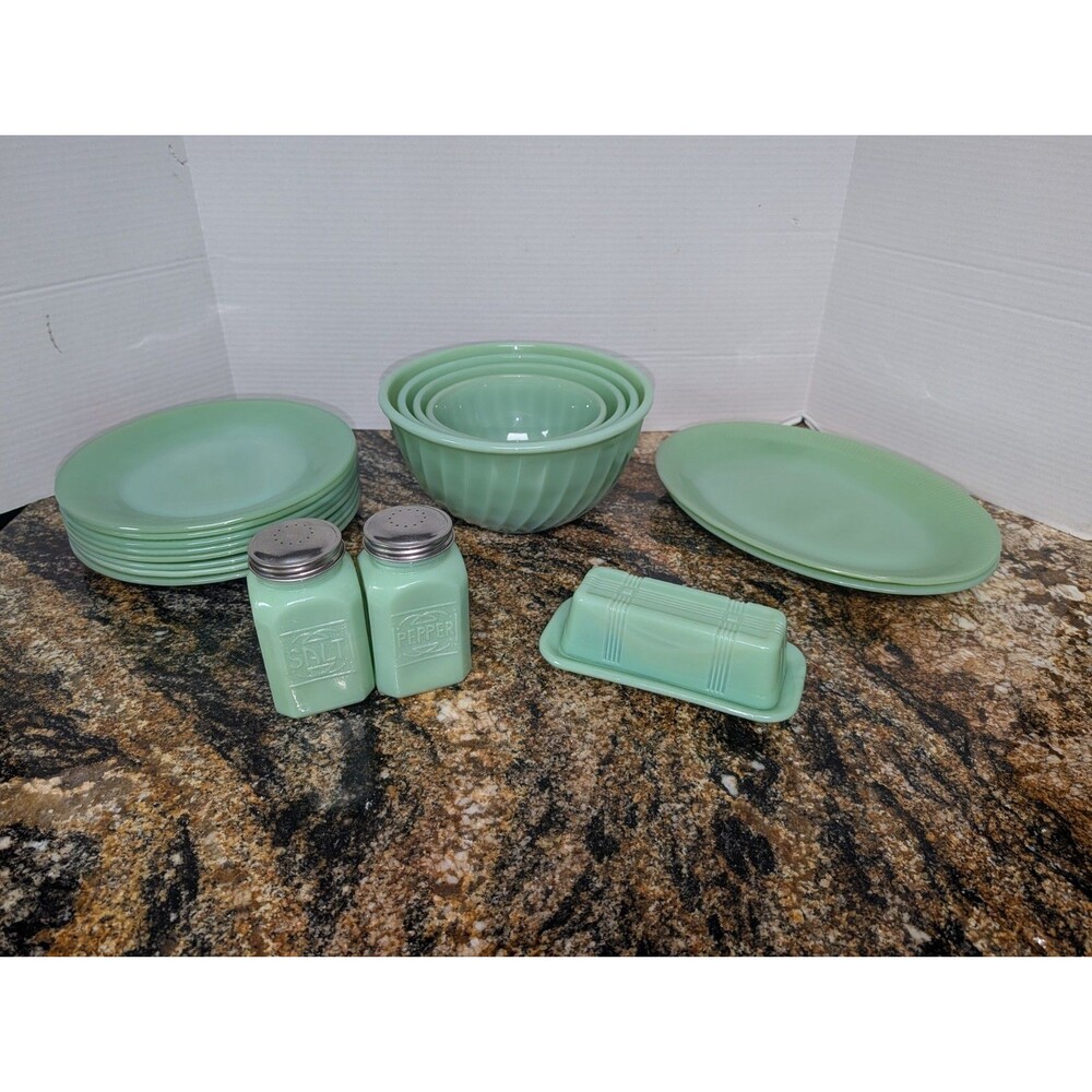 17 Piece Jadeite Kitchen Dining Set